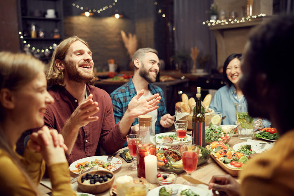 A Foodie’s Guide to Hampton Bay Apartment Homes: The Best Eats and Hidden Gems in Kent’s Tastiest Neighborhood
